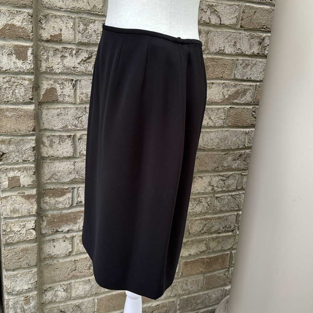 Tahari Classic Black Pencil Skirt - Petite 10 - Picture 2 of 9